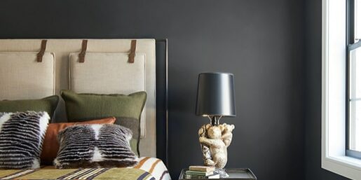 black-bedroom-idea_carousel_518x650