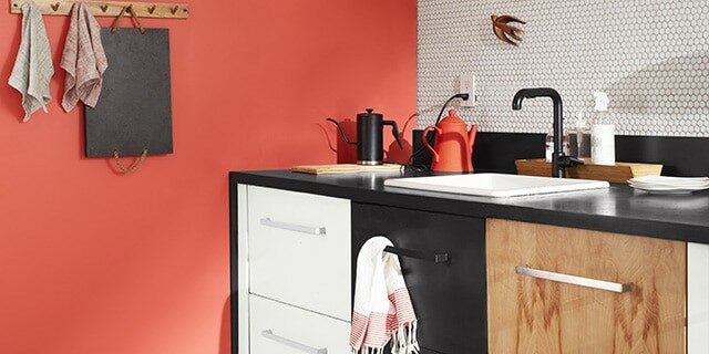 coral-paint-apartment-kitchen-640x640
